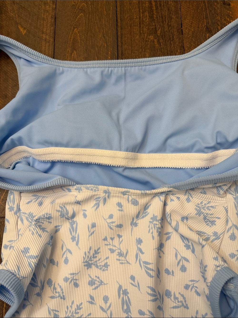 LainSnow Ribbed Blue & White Floral Swimwear - Size S - EUC - Picture 6 of 9